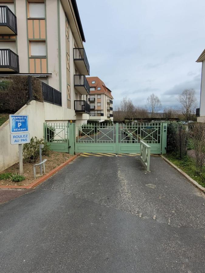 "Mon Evidence!" Magnifique Appartement Vue Mer Et Acces Direct A La Plage ヴィレ・シュル・メール エクステリア 写真